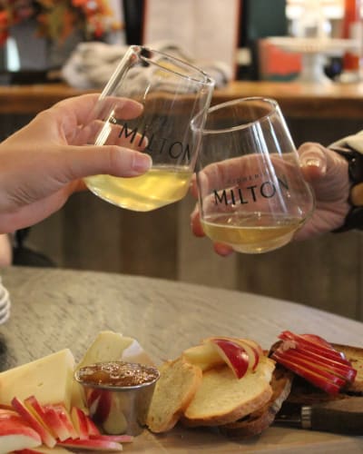 Cidrerie Milton: ciders tasting. 