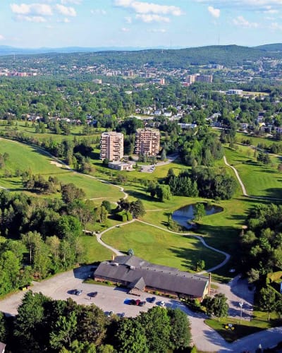 Vue aérienne du Club de golf Sherbrooke.