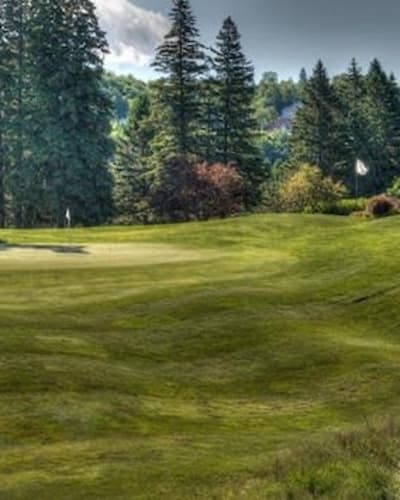 View of the Club de golf de Val-Morin.