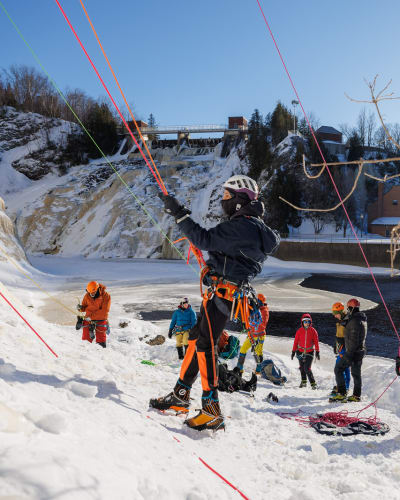 Ice climbing, Riki Bloc - Coopérative d’escalade.