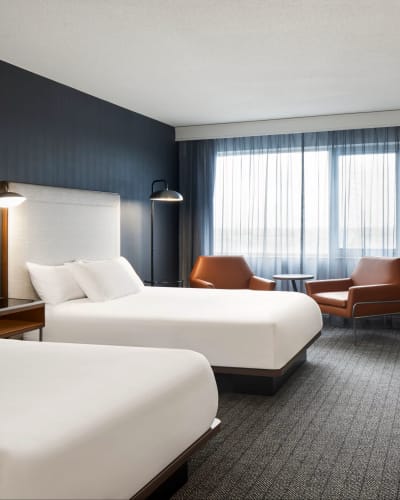Courtyard by Marriott Aéroport de Montréal - Room with two beds