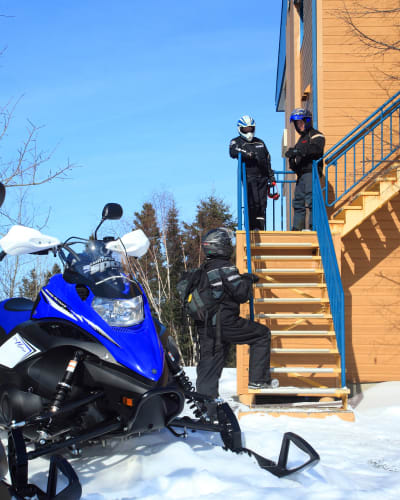 Forfait motoneige en Destination Lac-Saint-Jean.