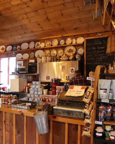 Boutique at Érablière à la Feuille d'Érable.