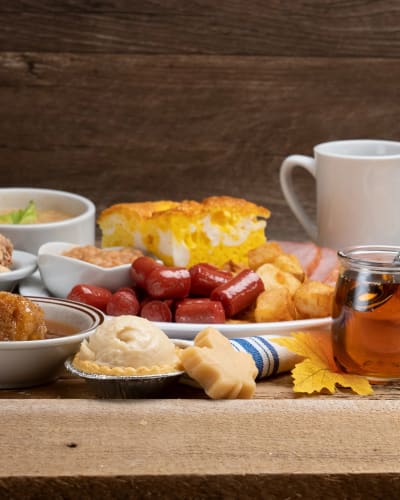 Sugar shack meal at Érablière MS.