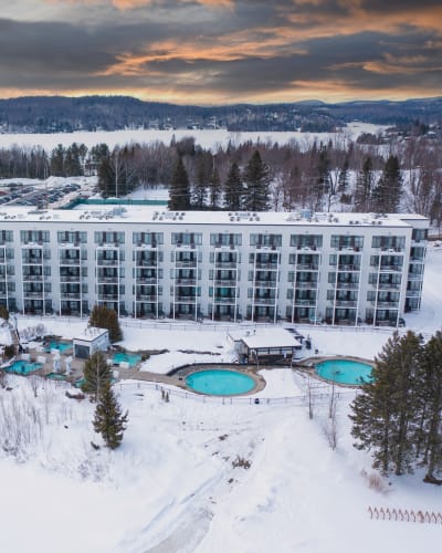 Outdoor heated pool in winter at Estérel Resort.