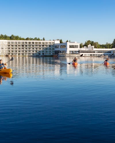 Free non-motorized watercraft rentals