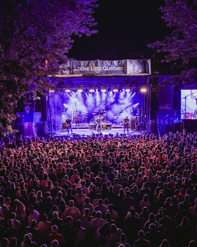 Performance at the Loto-Québec stage at the Festival Promutuel de la relève in Thetford Mines.