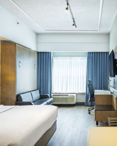 Room at the Quality Inn & Suites Lévis