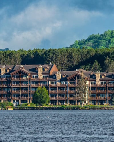 Grand Lodge Mont-Tremblant - Exterior