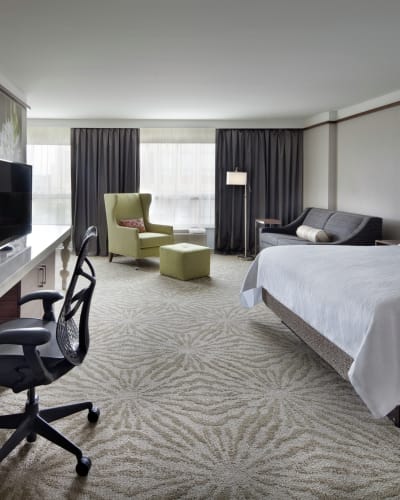 Hilton Garden Inn Montreal Airport - Bedroom