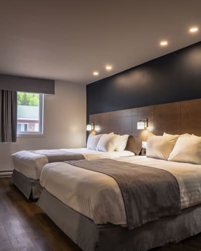 Hôtel Marineau La Tuque - Room with two beds