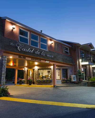 Exterior of the Hôtel-Motel Castel de la Mer