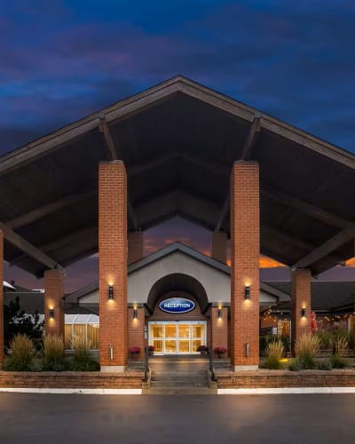 Exterior of the Best Western Hotel St-Jérôme.
