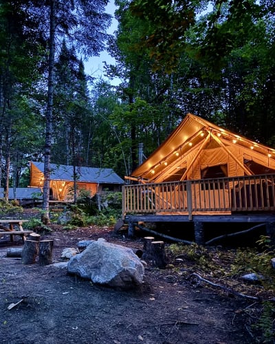Huttopia Les Deux Lacs – Laurentides 