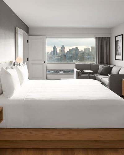 Chambre de la suite présidentielle au Hyatt Place Montréal - Centre-Ville