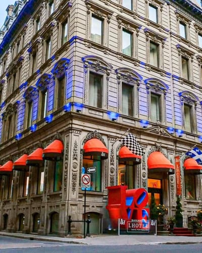 LHotel Montréal - Neo-Renaissance style building