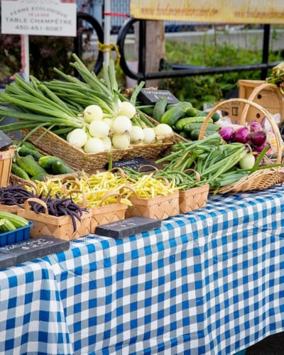 Marché Sainte-Anne.