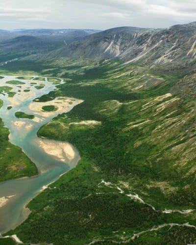 Aerial view au Parc national Kuururjuaq.