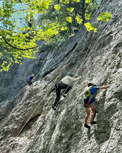 Escalade.