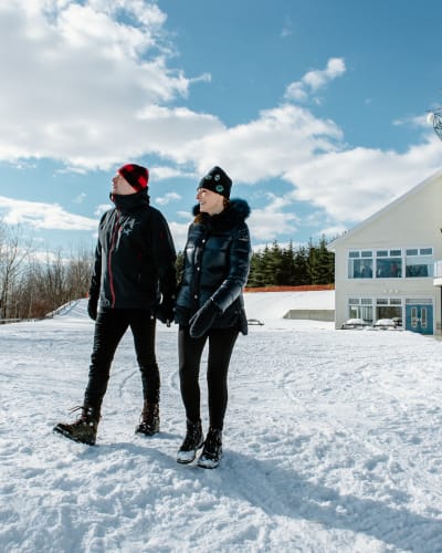 Couple Walking in the parc during winter.