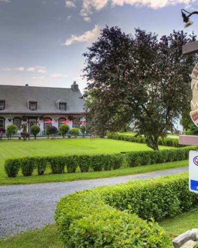 auberge_baker_1