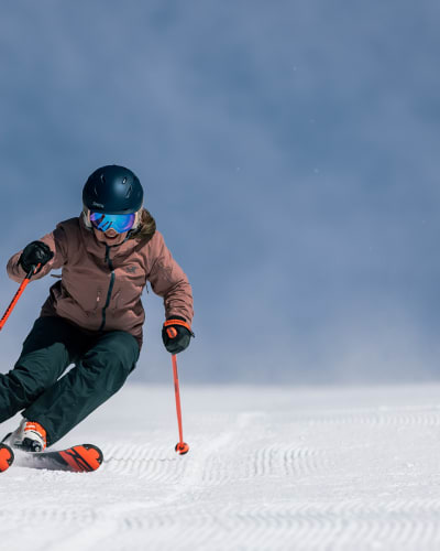 bromont_montagne_dexperiences___station_de_ski_1_h