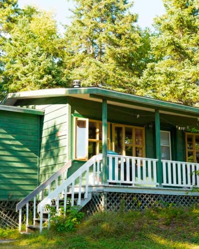 chalets_du_centre_touristique_du_lac_kenogami_1