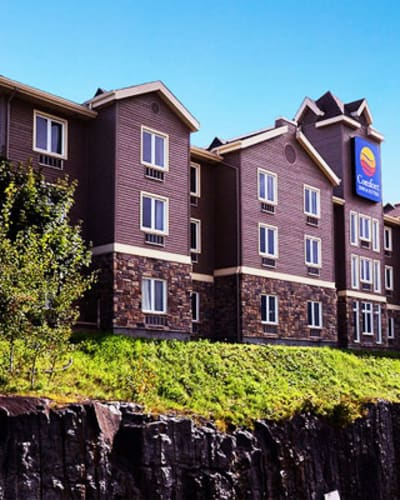 comfort_inn__suites_st_jerome_1
