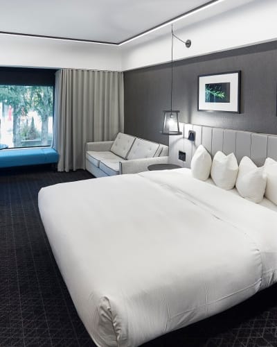 hilton_montreal_bonaventure_1