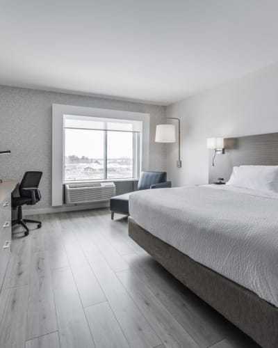holiday_inn_express__suites_saint___hyacinthe_1