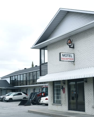 motel_la_bourgade_1
