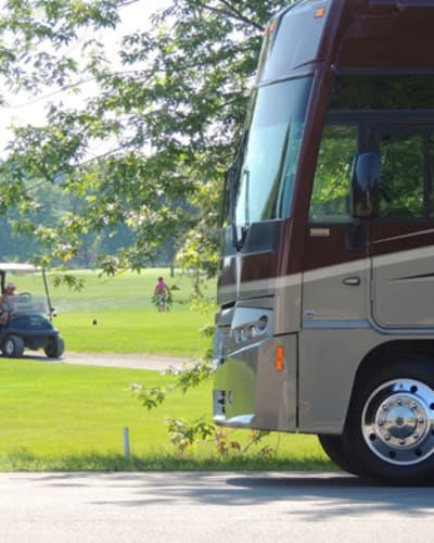 parc_de_motorises_godefroy_1