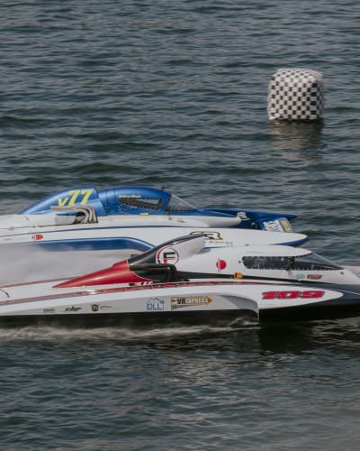 Course d'hydroplanes.