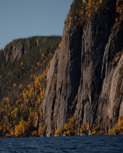 La Réserve faunique de Port-Cartier–Sept-Îles en automne.
