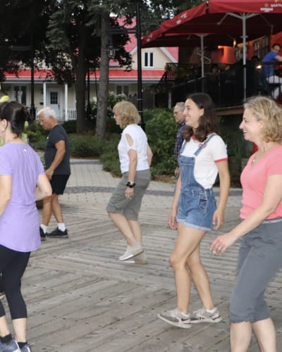 Salsa sur la Promenade.
