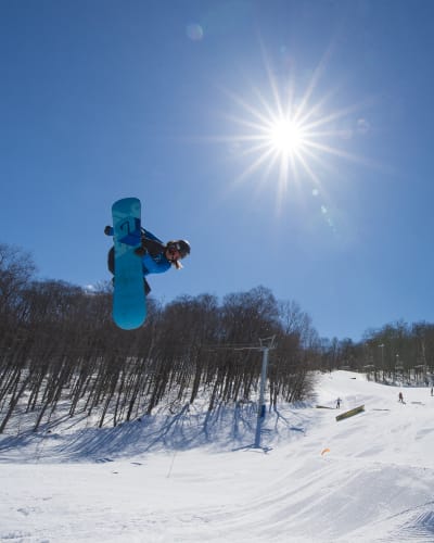 Snoprk at Sommet Saint-Sauveur, versant Avila.