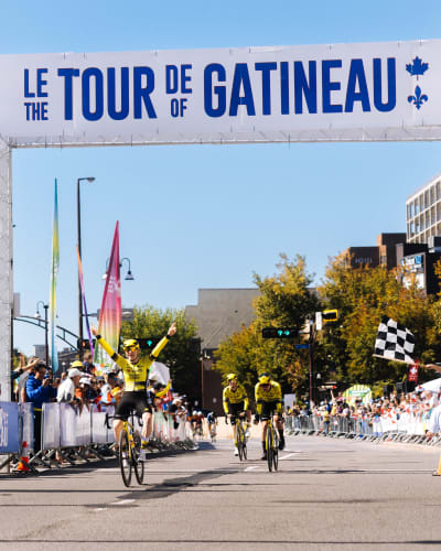 Finish line at Tour de Gatineau.