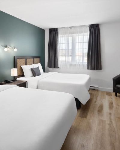 Travelodge by Wyndham Roberval - Room with two beds
