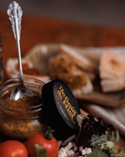 Un Goût de Miel : product