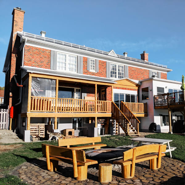 Auberge & Resto-Pub La Secousse