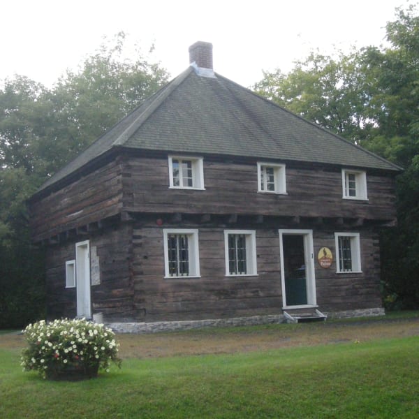 Blockhaus de la Rivière-Lacolle - Building facade