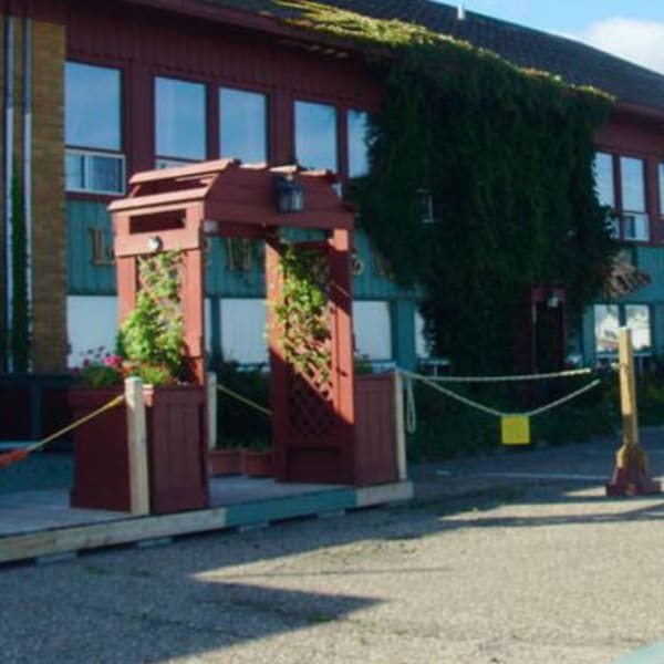 auberge_internationale_sainte_anne_des_monts_hi_1