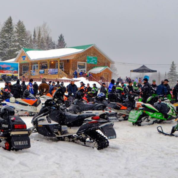 club_de_motoneige_et_vtt_les_sentiers_blancs_1
