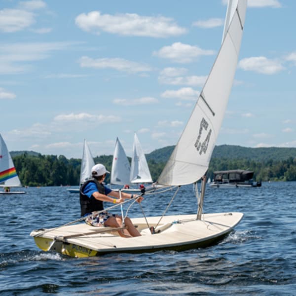 ecole_de_voile_sainte_agathe_des_monts_1