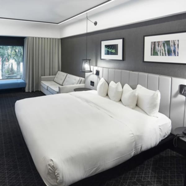 hilton_montreal_bonaventure_1