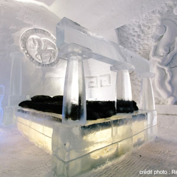 Hôtel de Glace (ice hotel)