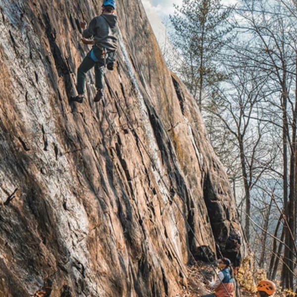 parc_descalade_et_de_randonnee_de_la_montagne_dargent_1