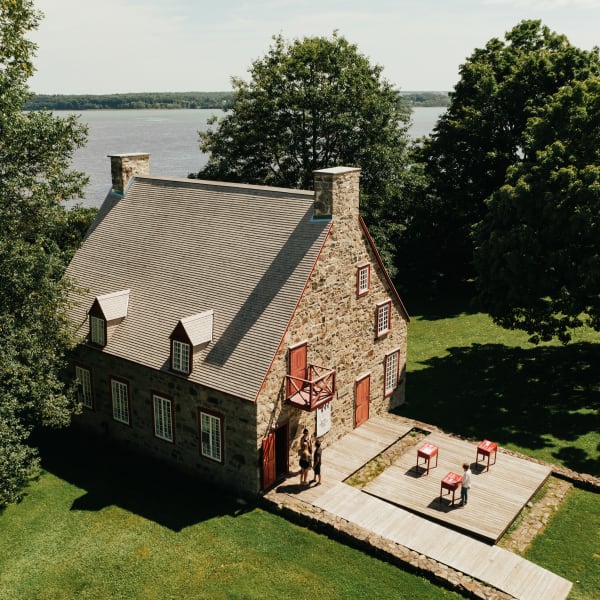vieux_presbytere_de_deschambault_1