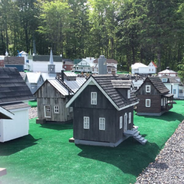 village_miniature_baillargeon_1