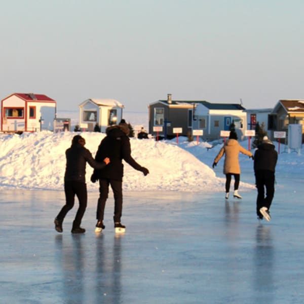 village_sur_glace_de_roberval_1